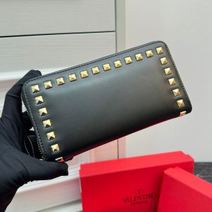 Valentino Large Rockstud Zippered Wallet In Calfskin Black