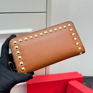 Valentino Large Rockstud Zippered Wallet In Calfskin Brown