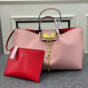 Valentino Large VLogo Escape Tote In Grained Calfskin Pink