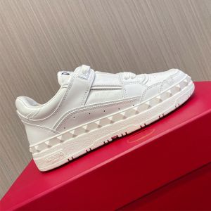 Valentino Freedots Low-Top Sneaker Unisex Calfskin White