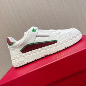 Valentino Freedots Low-Top Sneaker Unisex Calfskin White/Burgundy