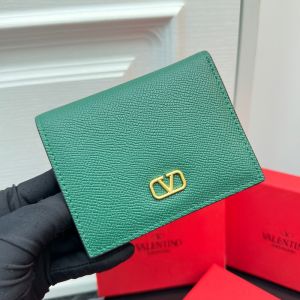 Valentino Small Compact VLogo Signature Wallet In Grainy Calfskin Green
