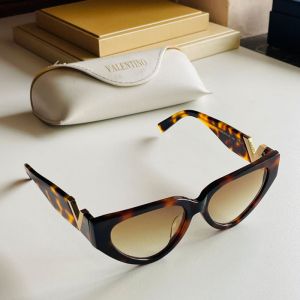 Valentino VA4063 Cat-Eye Sunglasses Acetate Frame with Vlogo Brown