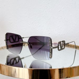 Valentino VA5033 Squared Sunglasses Metal Frame with Vlogo Crystals Black/Purple